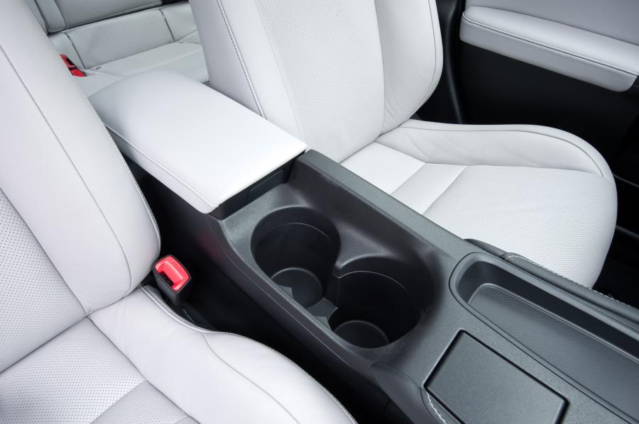  Lexus CT200h 2010 года  (фото 207 из 266)
